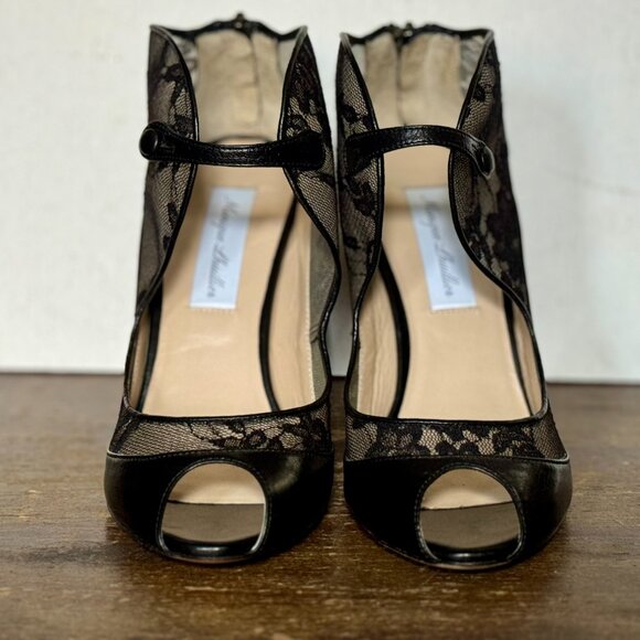 Absolutely adorable  black lace  Monique Lhuillier open toe lace heels size 37EU - Picture 4 of 8